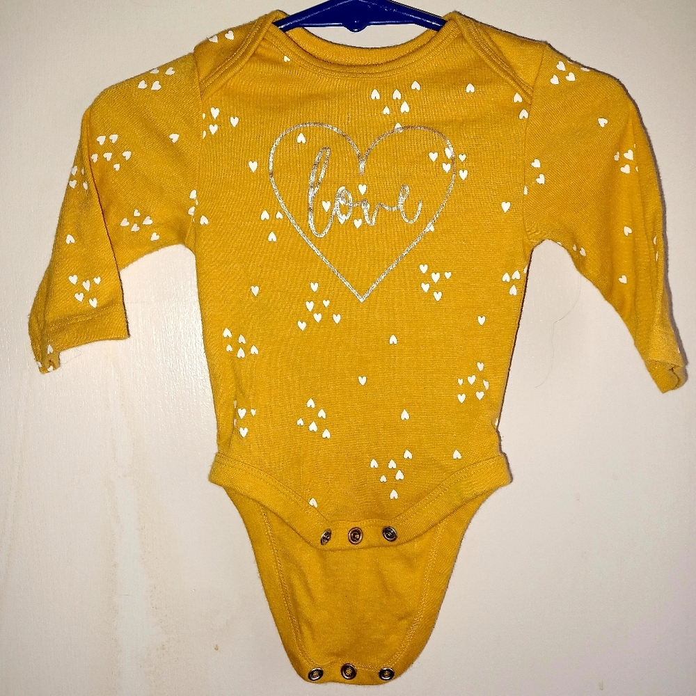 Baby Girl Newborn Onesie - Jumping Beans - "Love" - Longsleeve
